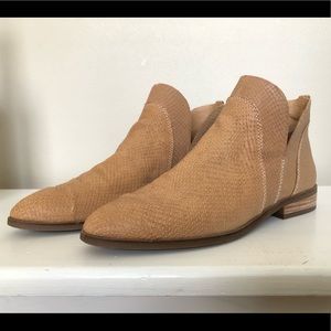 REDUCED!! Lucky Brand Jamizia Ankle Boot, LEATHER